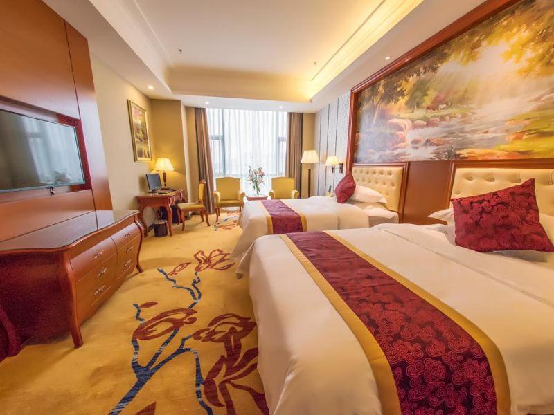 Vienna International Hotel Guangxi Duan Du'an ภายนอก รูปภาพ