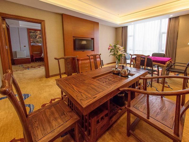 Vienna International Hotel Guangxi Duan Du'an ภายนอก รูปภาพ